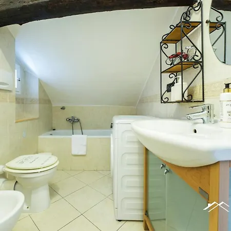 4m|1br| A/c| Wi Fi By Tilo